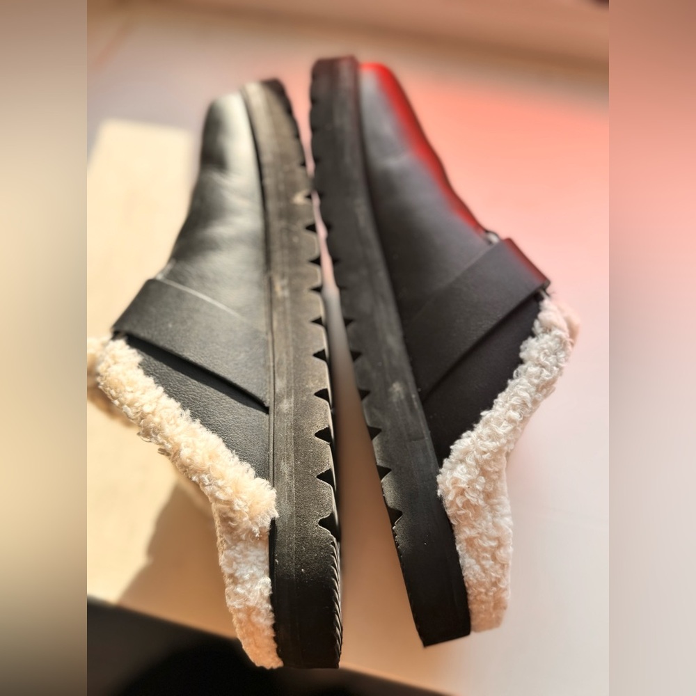 $660 Moncler Leather bell mule clog size 39 - Picture 5 of 7